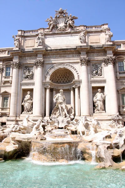 A Fonte de Trevi em Roma, Itália — Fotografia de Stock