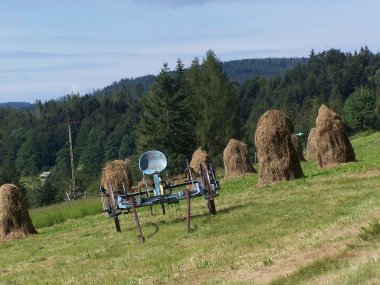 haystacks