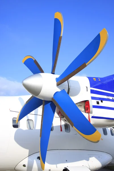 A propeller a utasszállító repülőgép szárnya — Stock Fotó