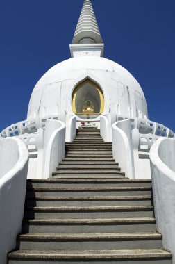 güzel beyaz stupa