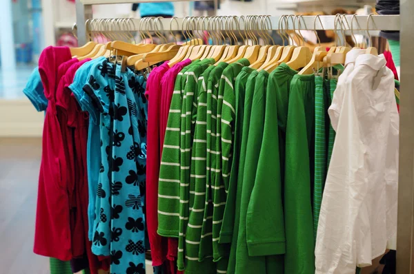 Obchod oblečení — Stock fotografie