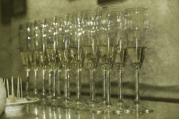 Stock image Glasses with white wine and cheese