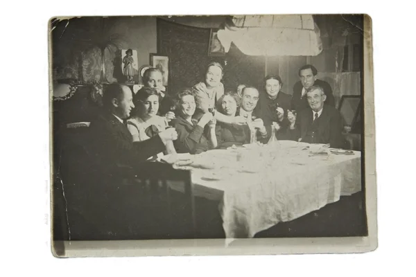Μεγάλη οικογένεια γιορτάζει, παλιά φωτογραφία — Φωτογραφία Αρχείου