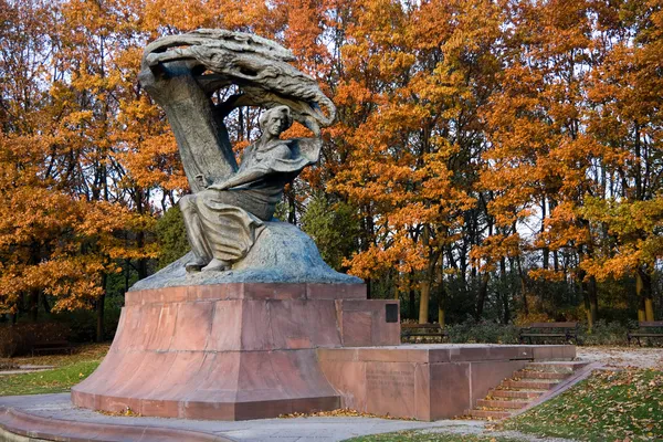 Pomnik Fryderyka Chopina w Warszawie — Zdjęcie stockowe