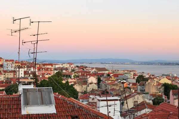 Op het dak weergave van Lissabon — Stockfoto