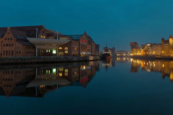 Gdansk de Riverside por la noche —  Fotos de Stock