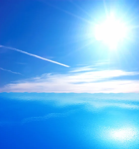 Meer und Himmel Hintergrund — Stockfoto