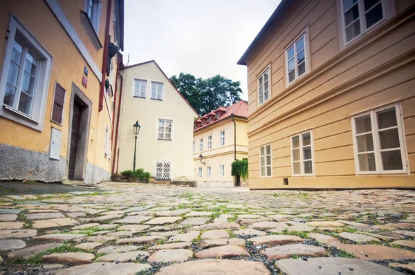 Прага. Старая архитектура, очаровательные улицы — стоковое фото