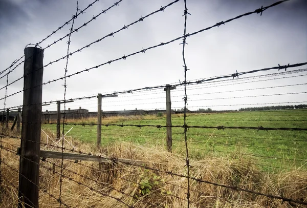 Barbed wire fence to prison — Stock Photo, Image