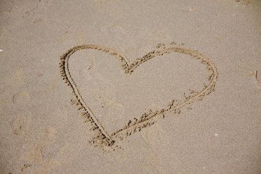 Heart beach clipart