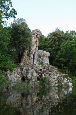 Appennino standbeeld