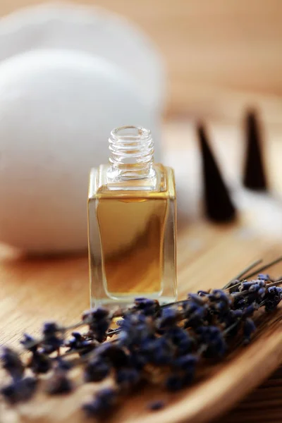 Ulei de aromaterapie de lavandă — Fotografie, imagine de stoc