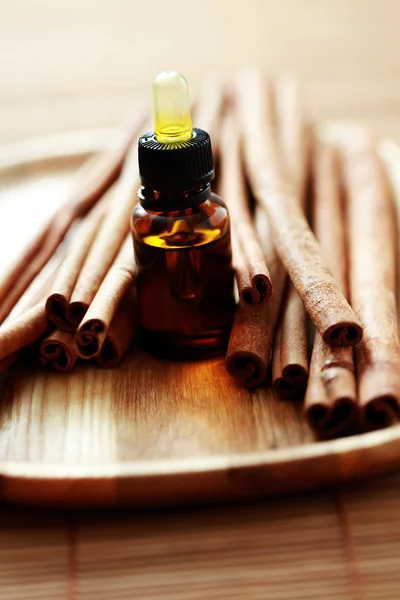 Cinnamon essential oil — Stock Photo, Image