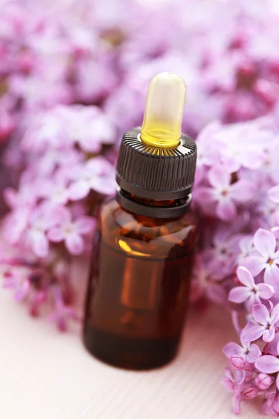 Lilac aromatherapy — Stock Photo, Image
