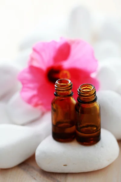 Hibiscus essential oil — Stock Photo, Image