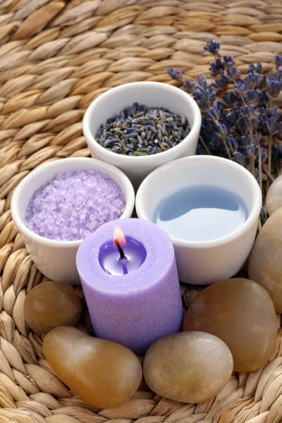 Aromatisches Lavendelbad — Stockfoto