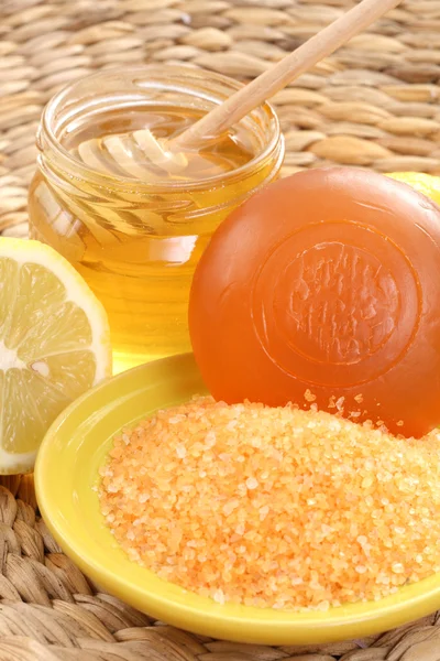 Honig und Zitronenbad — Stockfoto