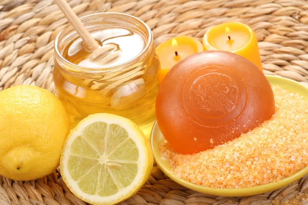 Miele e bagno al limone — Foto Stock
