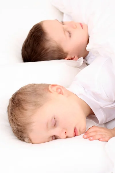 Сплячих дітей — стокове фото