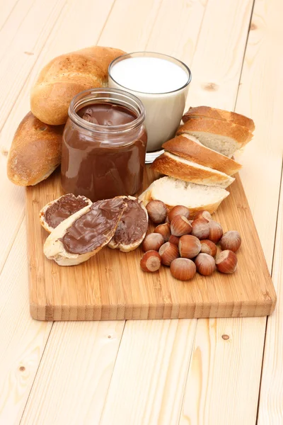 Bagel met chocolade — Stockfoto