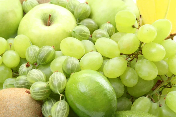 Különböző zöld gyümölcsök — Stock Fotó