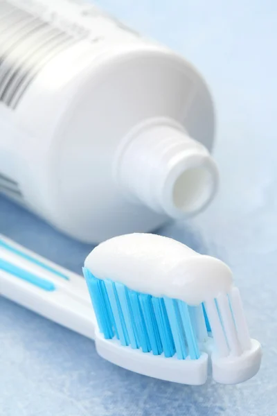 Dentifrice et brosse à dents — Photo