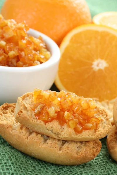Оранжевый завтрак — стоковое фото