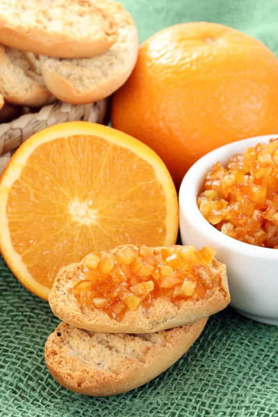 オレンジ色の朝食 — ストック写真
