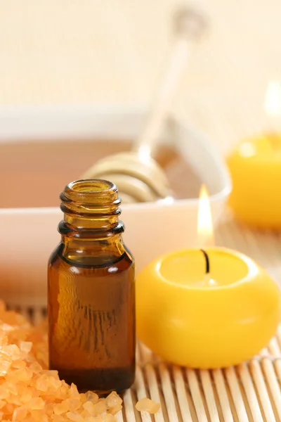 Honey essential oil — Stock Photo, Image