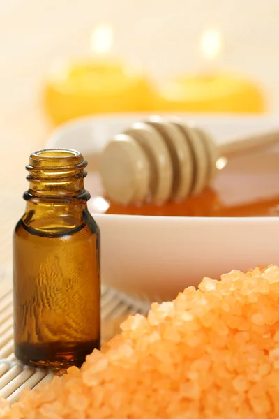 Honey essential oil — Stock Photo, Image
