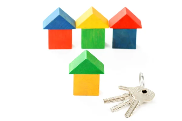 Családi házak és kulcsok — Stock Fotó