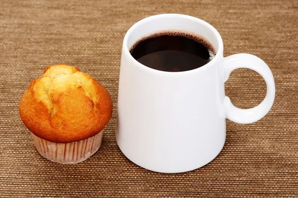 Ζεστή σοκολάτα και muffin — Φωτογραφία Αρχείου