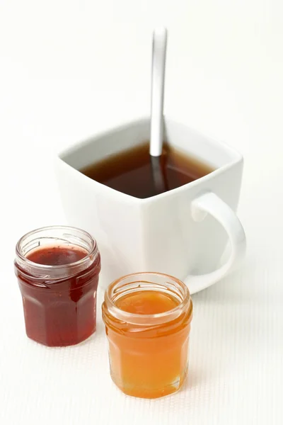 Taza de té con confitura — Foto de Stock
