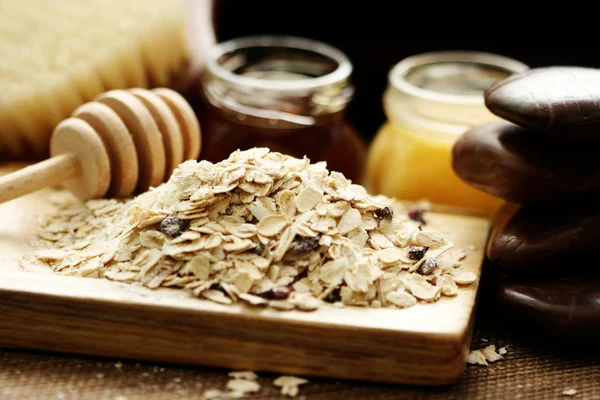 Oatmeal and honey — Stock Photo, Image