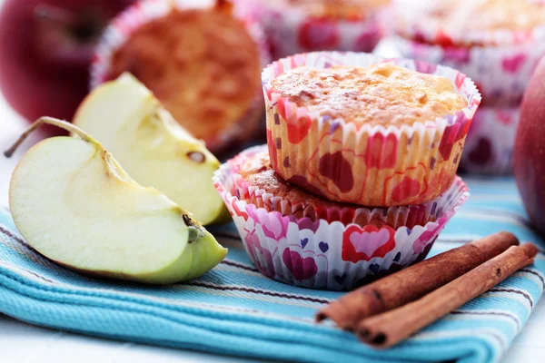 Muffins de maçã — Fotografia de Stock