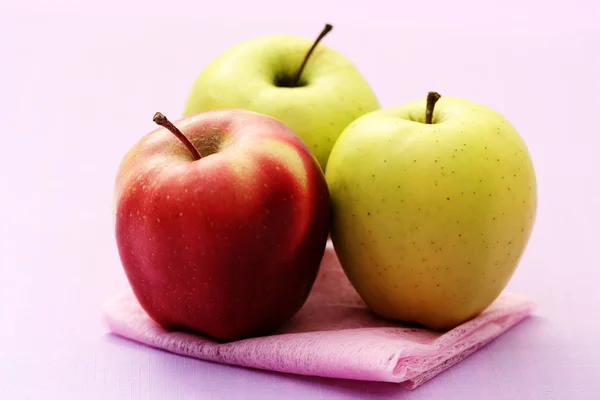 Red and green apple — Stock Photo, Image