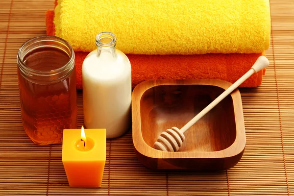 Honig und Milch Wellness — Stockfoto
