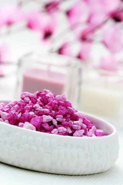 Сіль для ванни рожевий — стокове фото