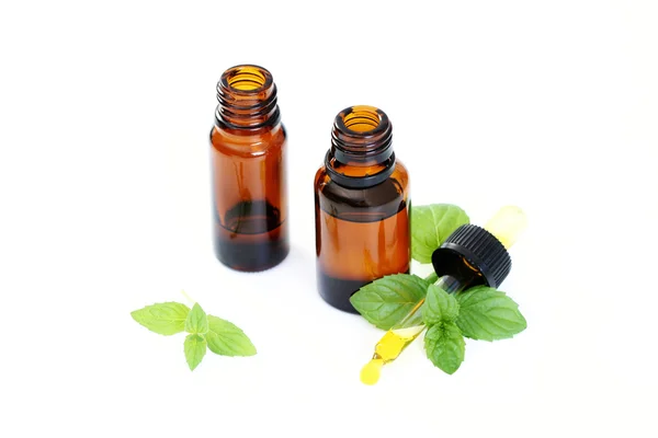 Peppermint oil — Stock Photo, Image