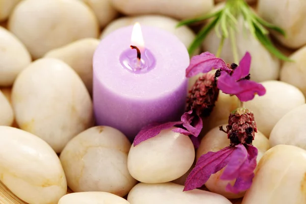 Candle Lavender Flowers Stones Relaxing Time — Stock Photo, Image