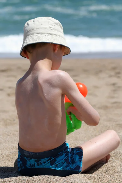 Jähriger Junge Strand Entspannend — Stockfoto