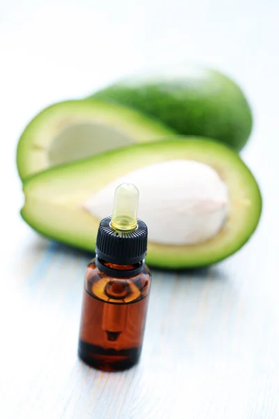 Эфирное масло авокадо — стоковое фото