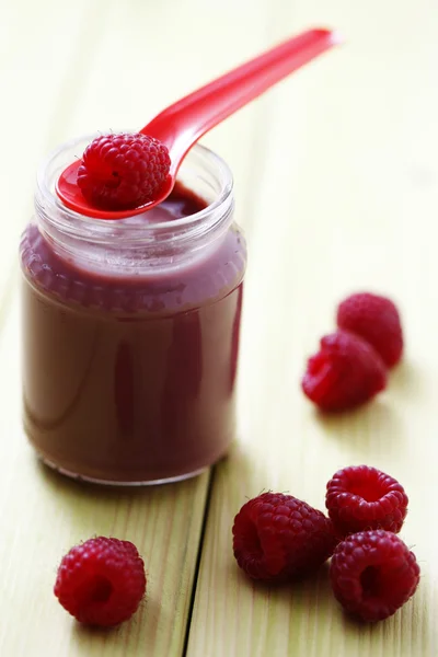 Baby food - raspberries — Stock Photo, Image