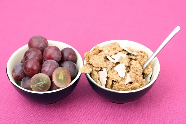 Bowl Full Musli Fresh Grapes Healthy Breakfast — Stock Photo, Image