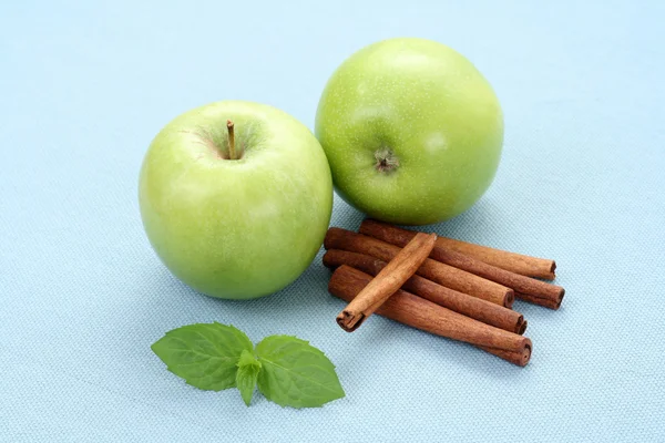 Pommes et cannelle — Photo