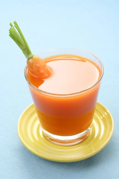 Glass Fresh Carrot Juice Some Fresh Vegetables — Stock Photo, Image