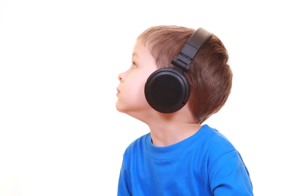 Jongen met hoofdtelefoon — Stockfoto