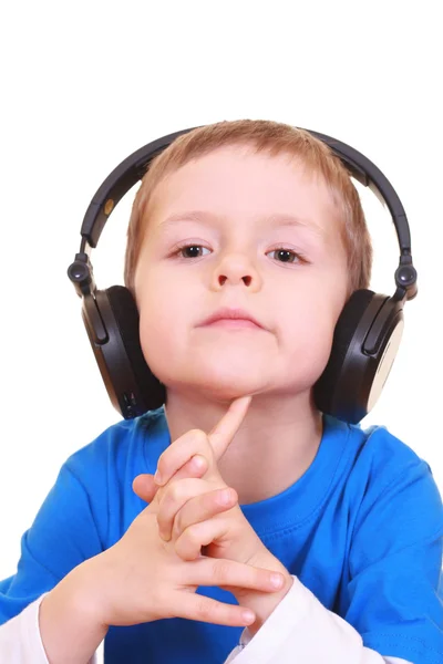 Хлопчик з навушників — стокове фото
