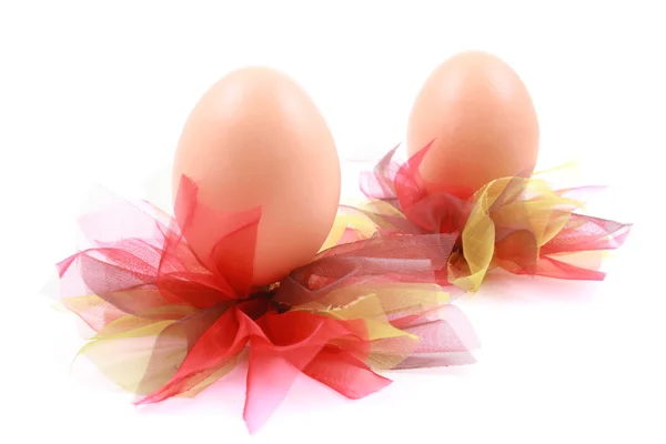 Dwa Jajka Wstążce Białym Tle — Zdjęcie stockowe