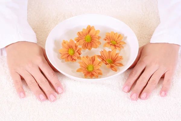 Bowl Pure Water Spring Flowers Hands Care — Stock Photo, Image